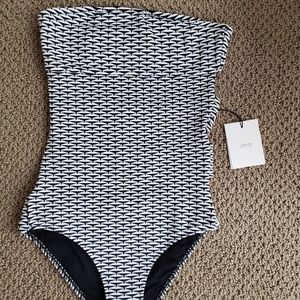 One piece strapless bathing suit